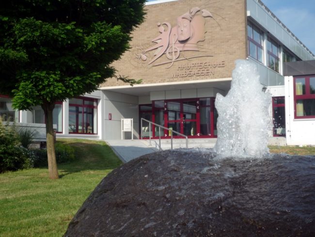 Schulhaus2