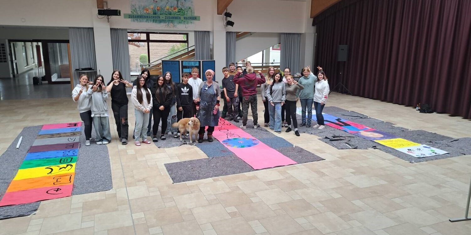 _Fahnenprojekt Gruppenbild