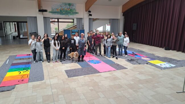 _Fahnenprojekt Gruppenbild