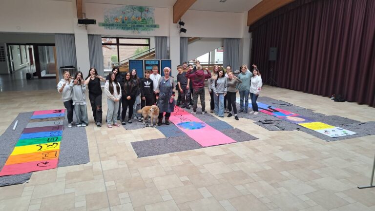 _Fahnenprojekt Gruppenbild